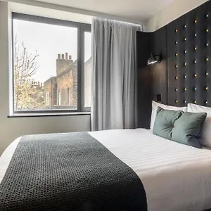 tune-hotel-liverpool-street.cambridgehotelsuk.com/